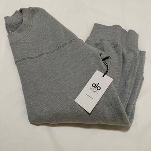 Alo Yoga Sweatshirt NEW S / grey / pockets